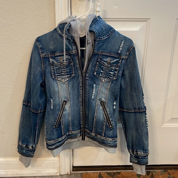 Magnolia Boutique Jean Jacket - Picture 1 of 5
